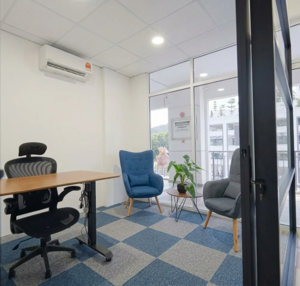 Home 28 pax office-02